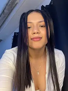 scarleth marquezz online show from June 2026 11:07:01 PM