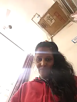 Snapshot of Divyagahah chatting on February 2026 04:19:01 PM Divyagahah online show from February 2026 04:19:01 PM