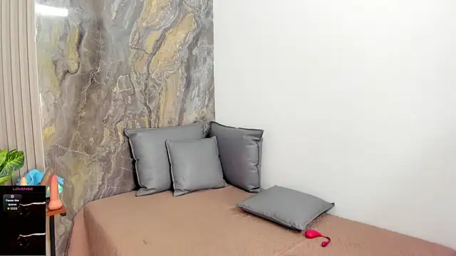 Dennise Sinclair online show from March 2026 07:36:02 PM