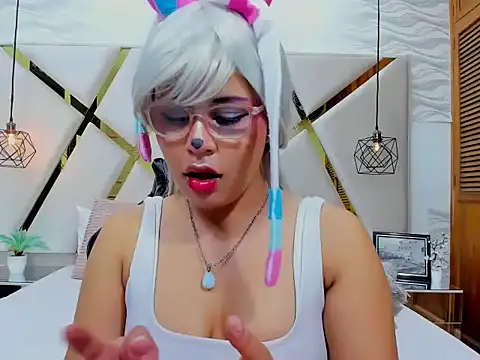 Snapshot of BellaSnowbunny chatting on February 2026 08:10:02 PM BellaSnowbunny online show from February 2026 08:10:02 PM