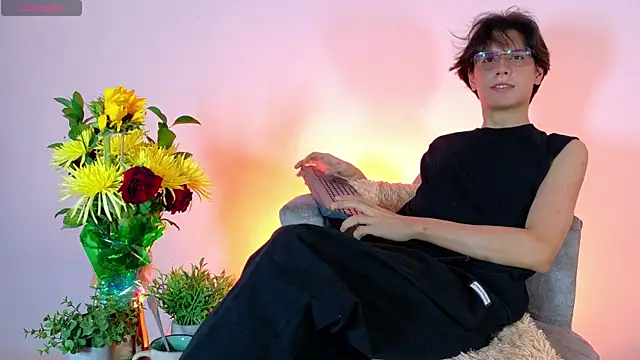 lui x dust online show from April 2026 03:58:01 AM