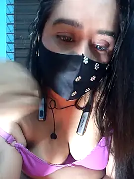 Snapshot of Choco_Mau chatting on February 2026 06:28:02 PM Choco Mau online show from February 2026 06:28:02 PM