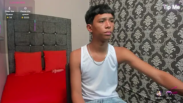 Little Twink19x online show from April 2026 07:27:02 PM