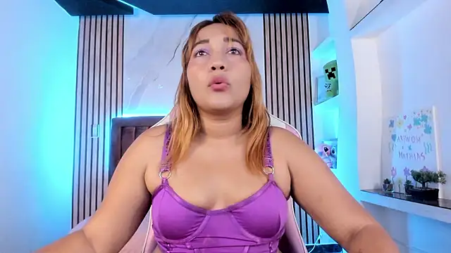 Miia Grey  online show from March 2026 12:44:01 PM