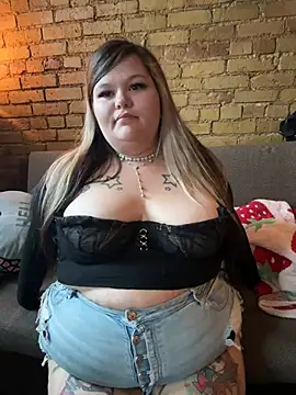 callie xrose online show from July 2026 12:13:01 AM