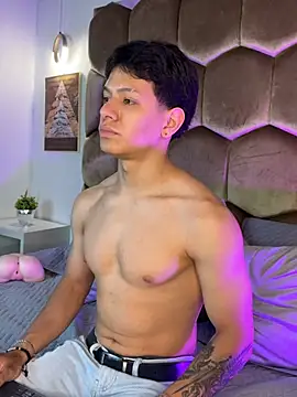 TonyPetrovjs online show from May 2026 05:40:02 PM