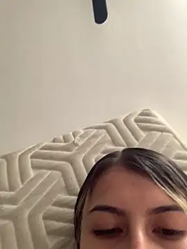 Candy Lennon online show from March 2026 03:41:02 PM