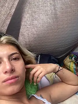 Candy Lennon online show from March 2026 02:32:01 PM