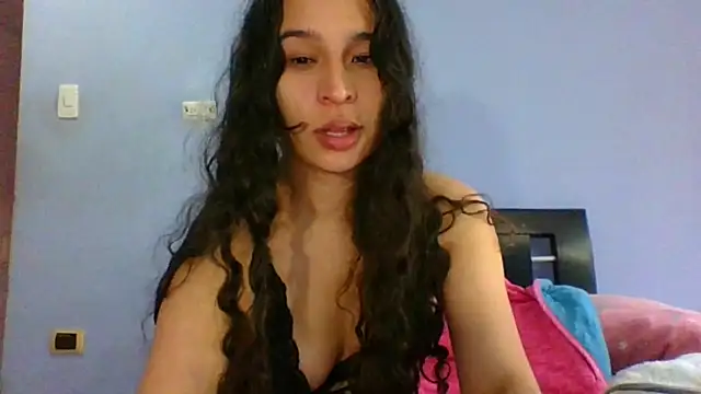 scarlettscottx  online show from May 2026 08:27:02 PM