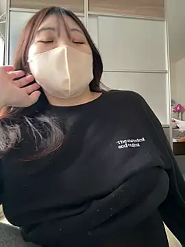 Snapshot of kitty_1019a chatting on April 2026 02:05:02 AM kitty 1019a online show from April 2026 02:05:02 AM