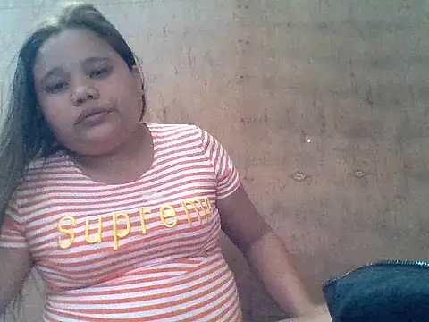 sweetlyn31 online show from June 2026 12:38:01 AM