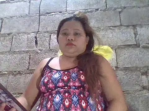sweetlyn31 online show from August 2026 06:05:02 AM