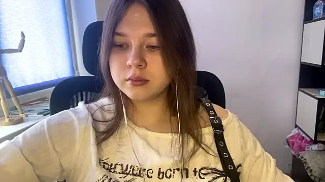 TomikoPfau online show from February 2026 07:42:02 AM