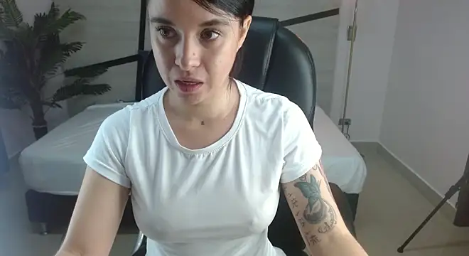 Anne blake online show from June 2026 02:51:01 AM