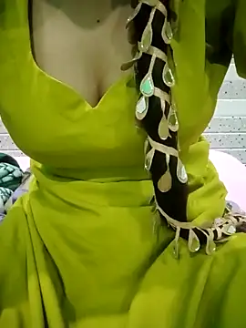 Snapshot of Husn--pari chatting on February 2026 06:05:01 PM Husn--pari online show from February 2026 06:05:01 PM