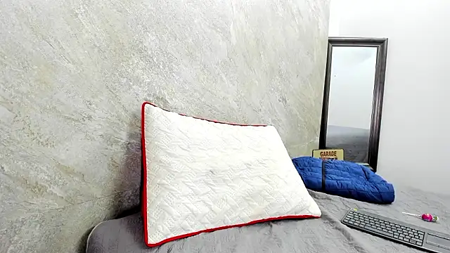 Mick-lollipop online show from February 2026 07:48:01 PM