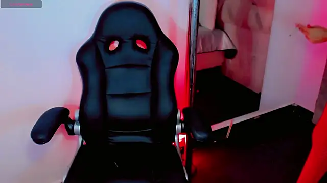 Daniiela Ember online show from March 2026 11:43:02 AM