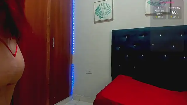 Snapshot of SofiaGonzales_ chatting on May 2026 01:38:02 PM SofiaGonzales online show from May 2026 01:38:02 PM