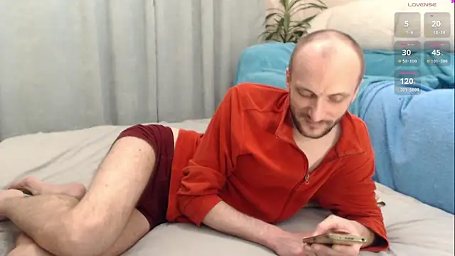 Snapshot of edifox089 chatting on June 2026 10:33:02 PM edifox089 online show from June 2026 10:33:02 PM
