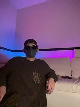 Snapshot of Yumemiru-k chatting on March 2026 10:55:01 AM Yumemiru-k online show from March 2026 10:55:01 AM