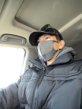 Snapshot of Yumemiru-k chatting on March 2026 06:29:02 AM Yumemiru-k online show from March 2026 06:29:02 AM