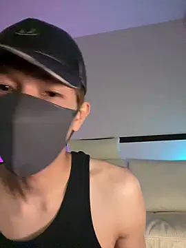 Snapshot of Yumemiru-k chatting on April 2026 07:09:02 AM Yumemiru-k online show from April 2026 07:09:02 AM