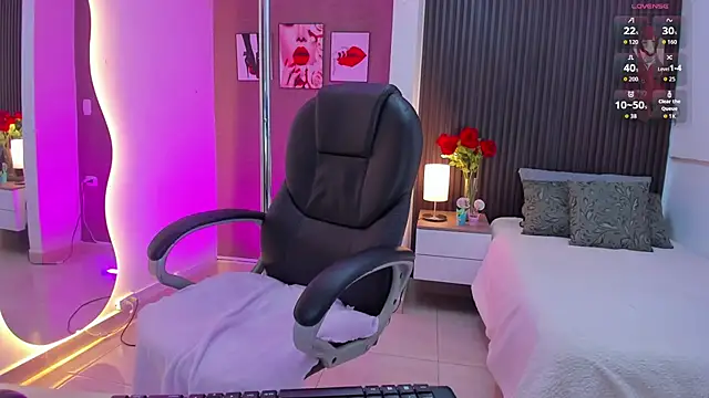 Tiphanysalvatore online show from April 2026 07:45:01 AM