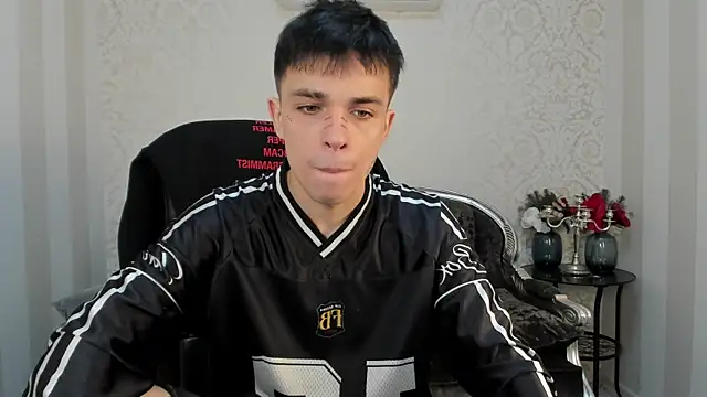 ClarkBev online show from April 2026 05:38:02 AM