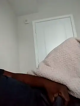 makeherfeelg online show from April 2026 12:21:01 PM