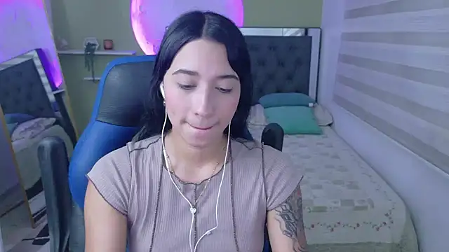 ivvoncute online show from July 2026 04:19:01 AM
