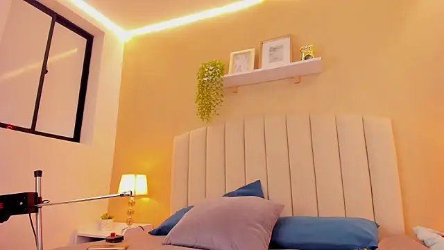 sara kitten19 online show from March 2026 01:39:02 PM