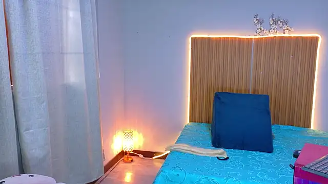 CIccioline pussyGolden online show from May 2026 08:03:02 PM