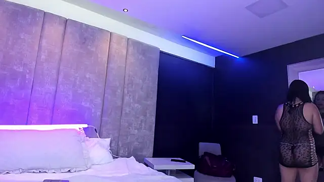 Snapshot of EmiilyRousee chatting on March 2026 06:59:01 PM EmiilyRousee online show from March 2026 06:59:01 PM