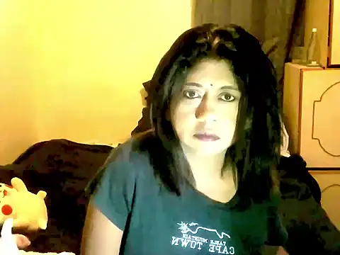 IndianPleasures21 online show from April 2026 05:38:02 PM