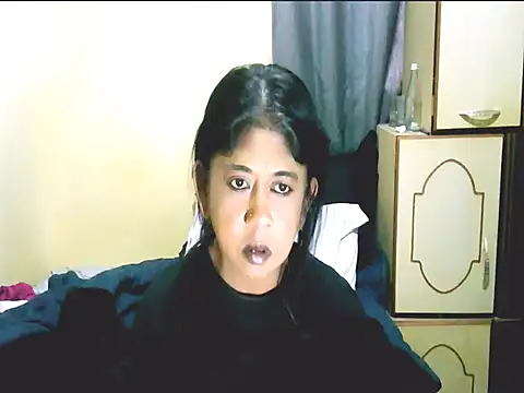 Snapshot of IndianPleasures21 chatting on June 2026 12:35:01 PM IndianPleasures21 online show from June 2026 12:35:01 PM