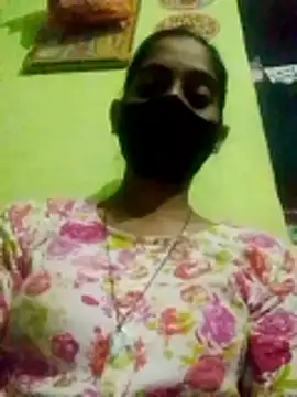 Snapshot of wifedesi7050 chatting on April 2026 04:29:01 PM wifedesi7050 online show from April 2026 04:29:01 PM