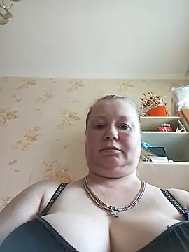Snapshot of KiraStanton chatting on June 2026 09:21:02 AM KiraStanton online show from June 2026 09:21:02 AM