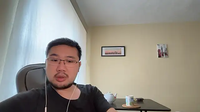 jasonryu2025 online show from April 2026 11:08:02 AM