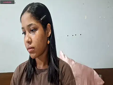 ShawntaOsornio online show from February 2026 11:07:02 AM