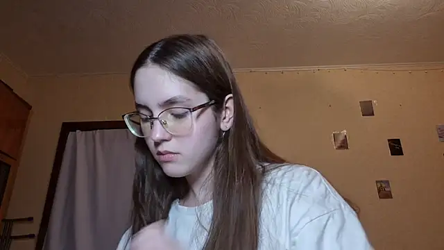 Katelemon online show from March 2026 03:08:01 PM