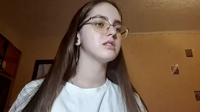 Katelemon online show from March 2026 02:54:02 PM