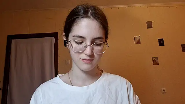 Katelemon online show from June 2026 09:11:02 AM
