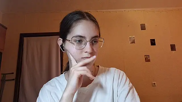 Katelemon online show from July 2026 11:16:02 AM