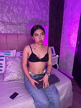 Ambarina  online show from May 2026 11:37:02 AM