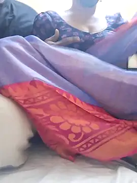 Snapshot of Tamil_Romantic_couple chatting on February 2026 09:10:02 AM Tamil Romantic couple online show from February 2026 09:10:02 AM