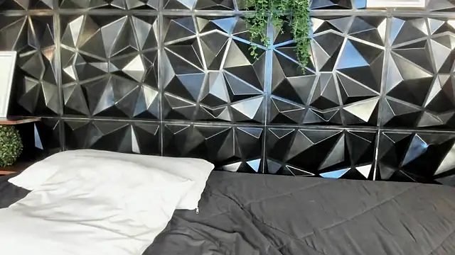 sari clark online show from February 2026 01:09:02 PM