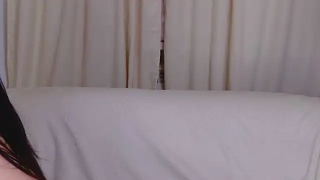 Erika Moan  online show from March 2026 06:06:01 AM