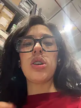 susi chimm online show from April 2026 11:13:02 PM