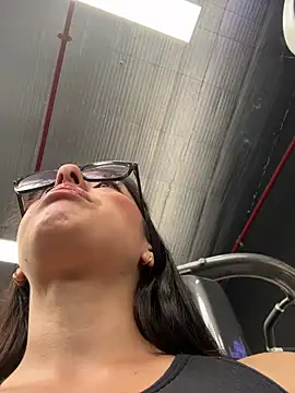 susi chimm online show from May 2026 02:58:02 PM