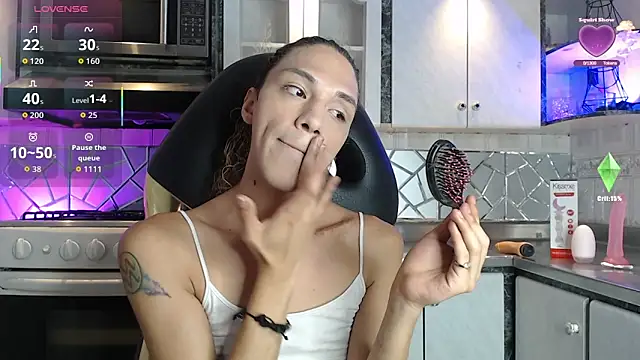 CrisOzzz online show from May 2026 07:08:01 PM